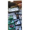 Image 2 : FLAT OF JEWELRY