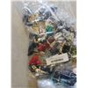 Image 3 : LOT OF LOST PROPERTY WIRED EARBUDS AND EARBUD CASES