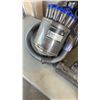 Image 10 : DYSON DC23 VACUUM FOR PARTS OR REPAIR