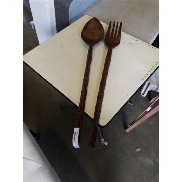 WOODEN FORK AND SPOON 39  LONG