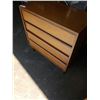 Image 3 : VINTAGE 4 DRAWER DRESSER