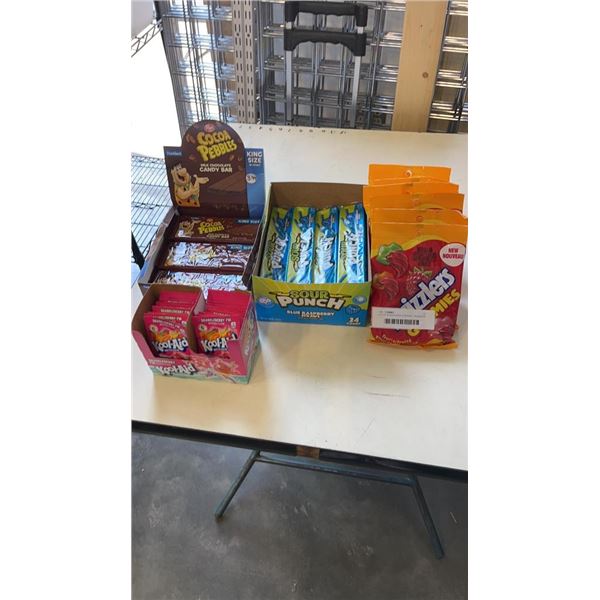 LOT OF SOUR PUNCH STRAWS, TWIZZLERS GUMMIES, COCOA PEBBLES CANDY BARS AND KOOLAID DRINK MIX - BB APR