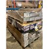 Image 2 : PALLET OF ASSORTED FLOORING; VANWOOD COTTAGE OAK 17 BOXES 528.7 SQ. FT., HARBOUR OAK 11 BOXES 342.1
