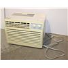 Image 1 : DANBY WINDOW AIR CONDITIONER