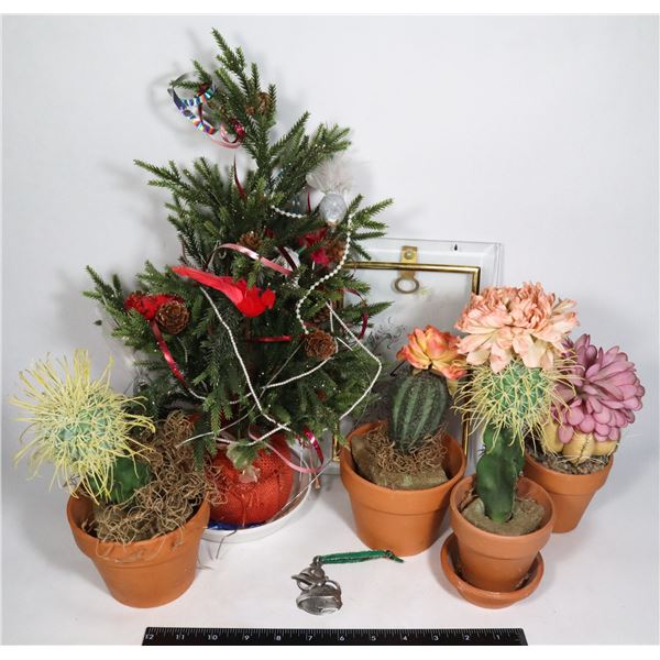 LARGE LOT OF ASSORTED DECORATIVE ITEMS