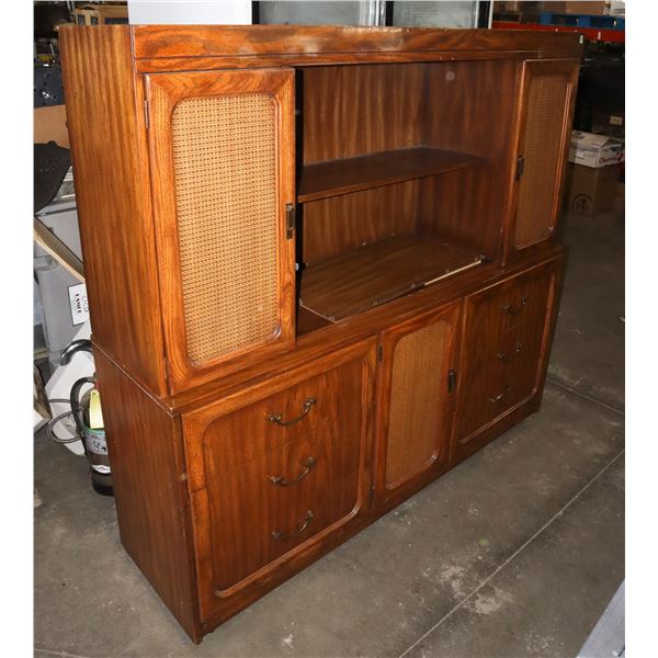 VINTAGE ESTATE 2 PIECE DRESSER