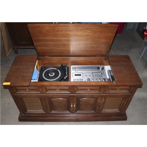 VINTAGE ELECTROHOME STEREO CABINET WITH
