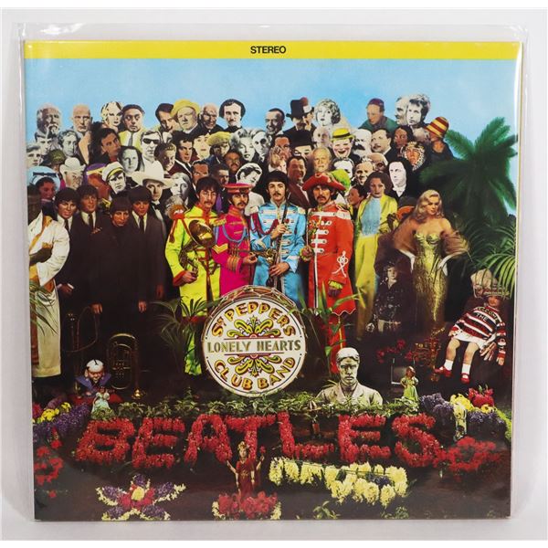 #233 THE BEATLES SGT. PEPPER'S LONELY HEARTS CLUB