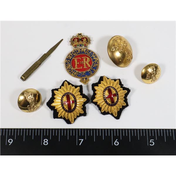 #417 PAIR OFFICERS COLLAR BADGES + BUTTONS CLOTH