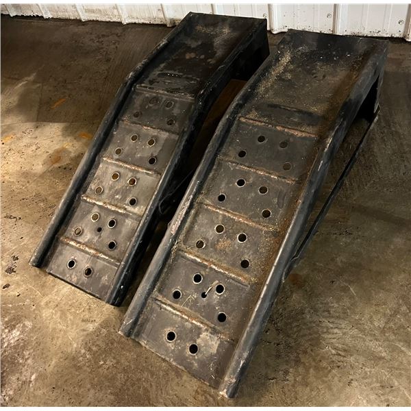 CAR RAMPS - Cornerbids