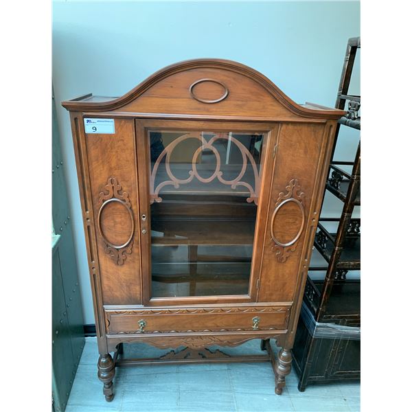 1 DOOR 1 DRAWER GLASS FRONT WOOD CABINET (HANDLE BROKEN) APPROX 66"X38"14"
