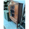 Image 3 : 1 DOOR 1 DRAWER GLASS FRONT WOOD CABINET (HANDLE BROKEN) APPROX 66"X38"14"