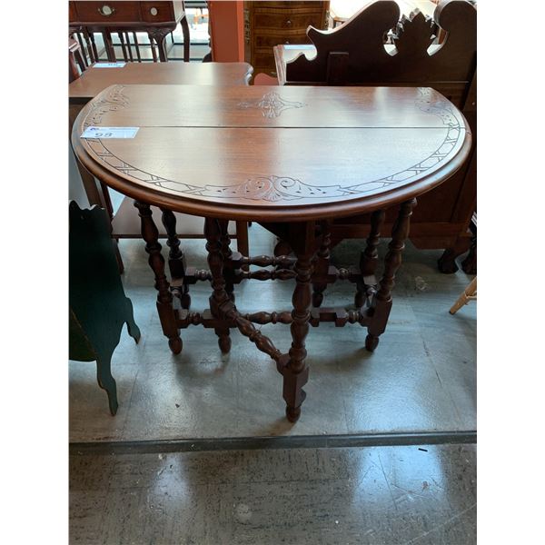 FOLDING ROUND WOOD TABLE APPROX 29"X32"