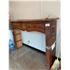 Image 2 : WOOD MANTLE APPROX 54"X80"X21"