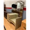 Image 2 : 3 DRAWER WOOD VANITY WITH LARGE BEVELED MIRROR APPROX 60"X47"X18"