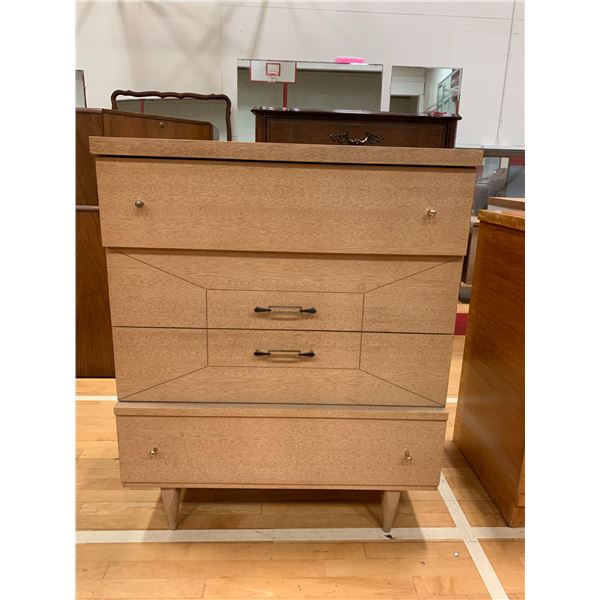 4 DRAWER WOOD DRESSER APPROX 39"X31"X18"