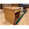 Image 2 : 2 1 DRAWER WOOD NIGHT STANDS APPROX 20"X25"X16" & 22"X22"X19"