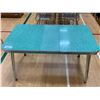 Image 1 : VINTAGE DINER METAL TABLE (29"X52"X30") WITH LEAF