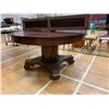 Image 2 : ROUND WOOD DINING TABLE (29"X54") WITH 5 LEAFS (9")
