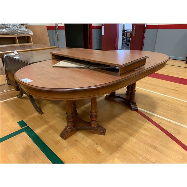 WOOD DINING TABLE APPROX 30"X83"X43" WITH 2 LEAFS (17-1/2")
