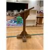 Image 2 : SOLID WOOD PODIUM APPROX 43"X24"