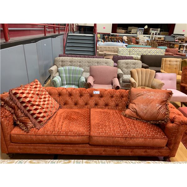 VINTAGE SOFA WITH 3 THROW PILLOWS