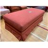 Image 3 : LARGE OTTOMAN APPROX 60"X30"