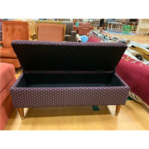 TUFTED FABRIC STORAGE BENCH APPROX 18"X44"X16"