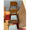 Image 2 : 6 WOOD DINING CHAIRS