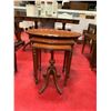 Image 2 : 3-PC NESTING TABLE SET