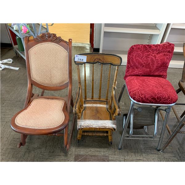 2 WOOD KIDS ROCKING CHAIRS & VINTAGE METAL STOOL WITH FOOTREST