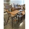 Image 2 : 2 WOOD KIDS HIGH CHAIRS