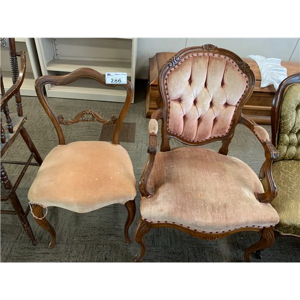 2 VINTAGE CHAIRS (1 TUFTED BACK)