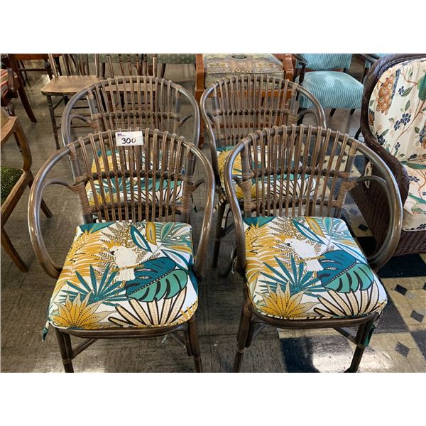 4 WOOD PATIO CHAIRS WITH CUSHIONS