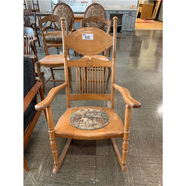 VINTAGE WOOD ROCKING CHAIR