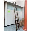 Image 3 : 10' WOOD LADDER & 3' WOOD LADDER