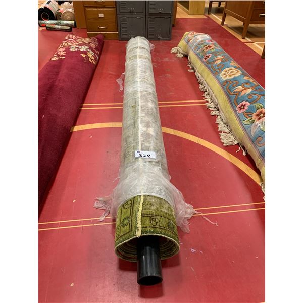 UNKNOWN SIZE LARGE PATTERNED AREA RUG