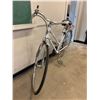 Image 2 : VINTAGE SEKINE 5 SPEED BICYCLE