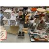 Image 6 : ASSORTED ITEMS INCLUDING; LIQUID DISPENSERS, KITCHEN SCALES, KITCHEN UTENSILS, BOWL SETS & MORE (...