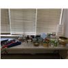 Image 1 : ASSORTED ITEMS INCLUDING; UMBRELLAS, PLANTER POTS, GARDEN DCOR & MORE (TABLE NOT INCLUDED)