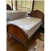 Image 2 : WOOD TWIN BED FRAME WITH BOX SPRING & MATTRESS