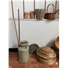 Image 2 : ASSORTED ITEMS INCLUDING; WOOD CRATES, WHICKER BASKETS, VINTAGE LUGGAGE & MORE