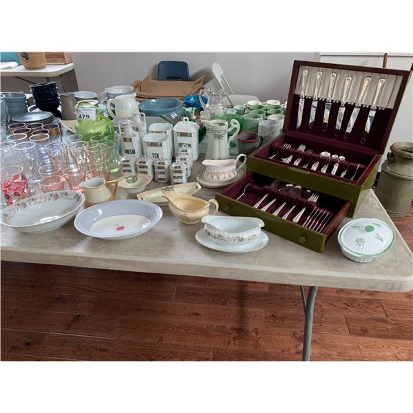 ASSORTED ITEMS INCLUDING; GLASSWARE, SILVER PLATED FLATWARE SET, GRAVY BOATS & MORE (TABLE NOT IN...