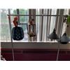 Image 1 : RACK OF 5 ASSORTED HANGING LAMPS