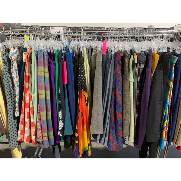 *L2* RACK OF ASSORTED SKIRTS & PANTS (RACK NOT INCLUDED)