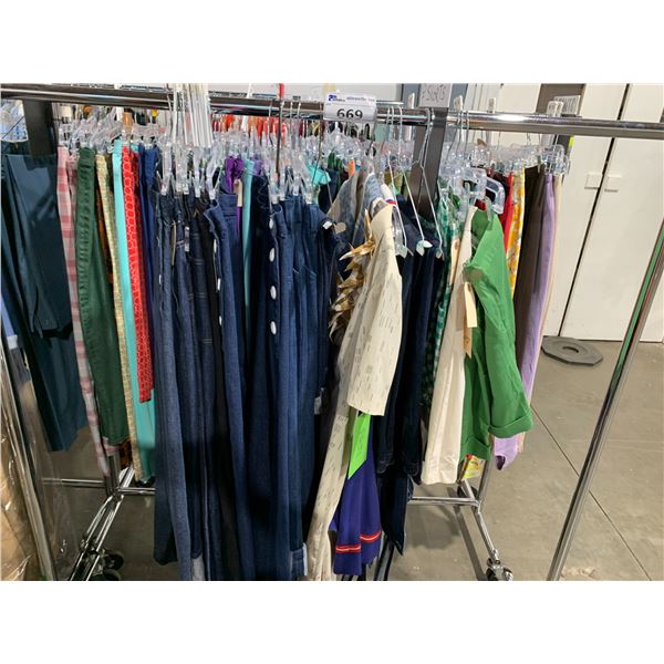 *L2* RACK OF ASSORTED SHORTS & JEANS (RACK NOT INCLUDED)