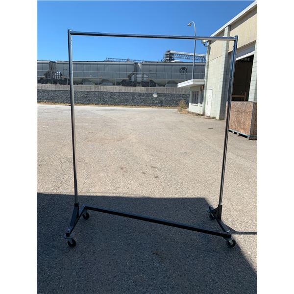 *L2* MOBILE CLOTHING RACK APPROX 80" TALL