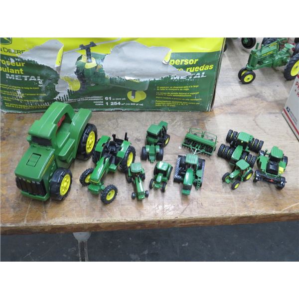 John Deere Die Cast/Plastic Farm Tractors - Large Lot