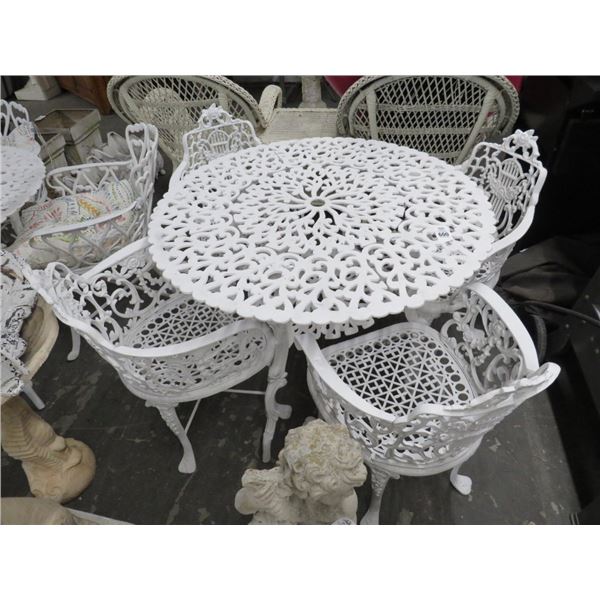 Ornate Cast Alum. Round Garden Patio w/4 Chairs