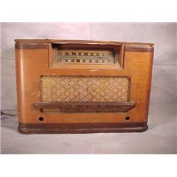 Silvertone Radionet radio